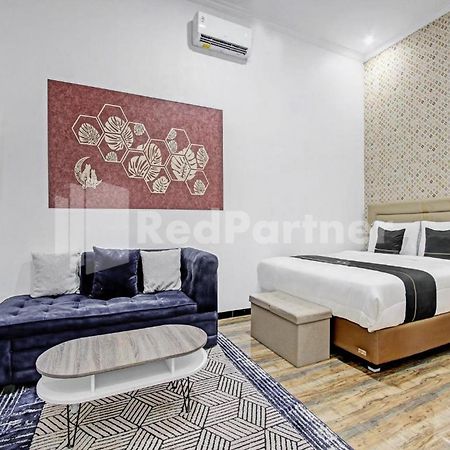 House N Coffee 55 Temanggung Redpartner Hotel Bagian luar foto