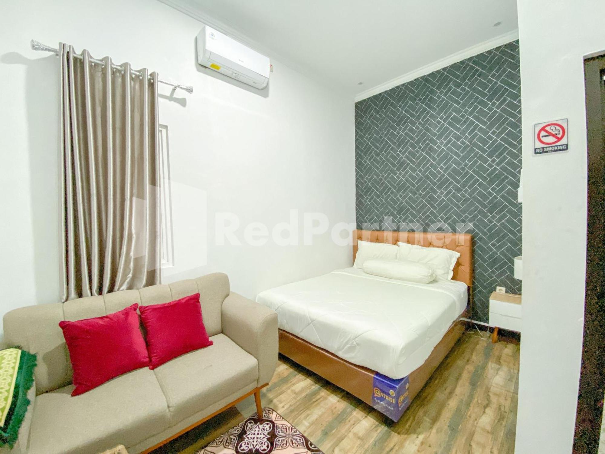 House N Coffee 55 Temanggung Redpartner Hotel Bagian luar foto