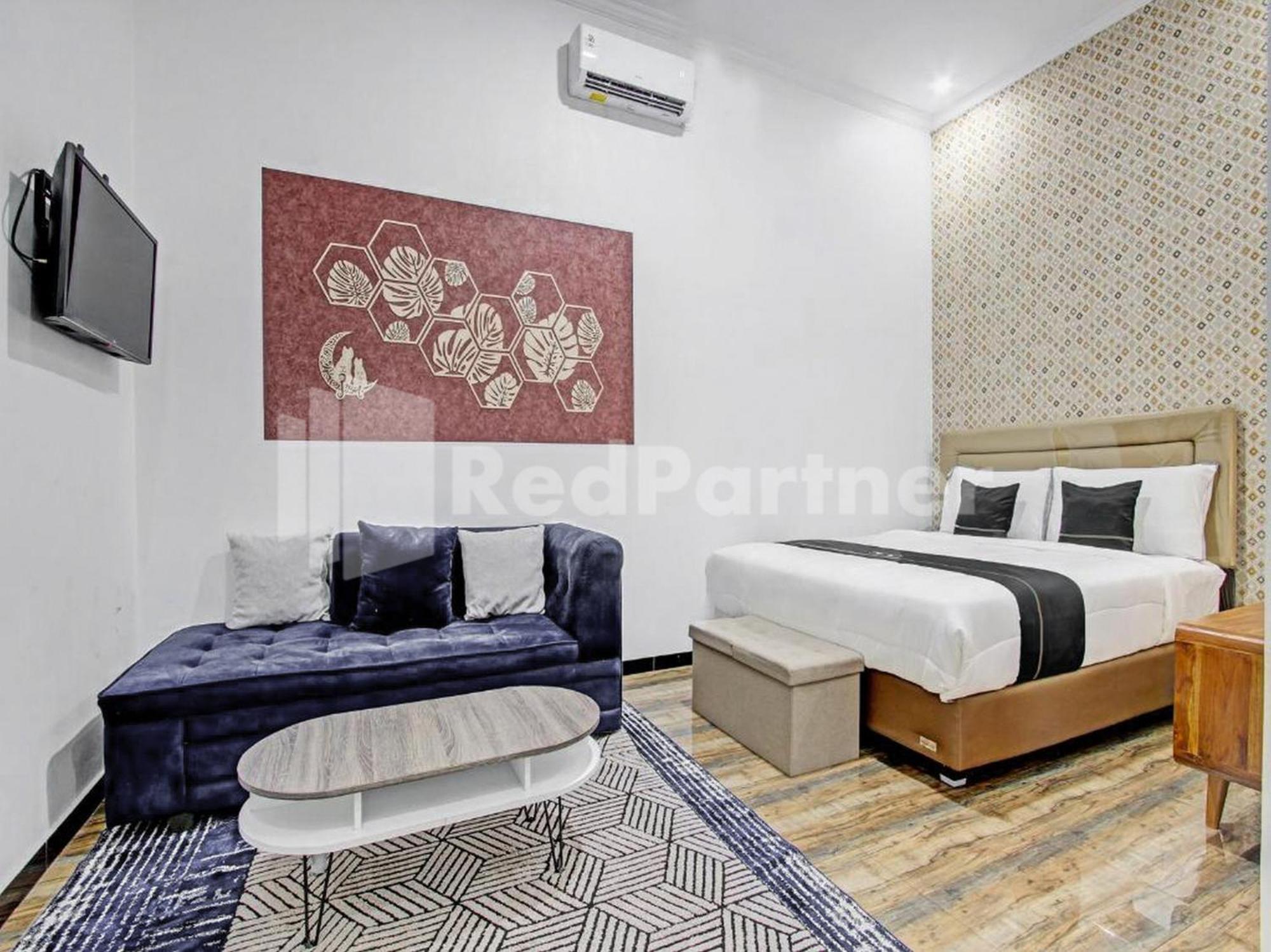 House N Coffee 55 Temanggung Redpartner Hotel Bagian luar foto
